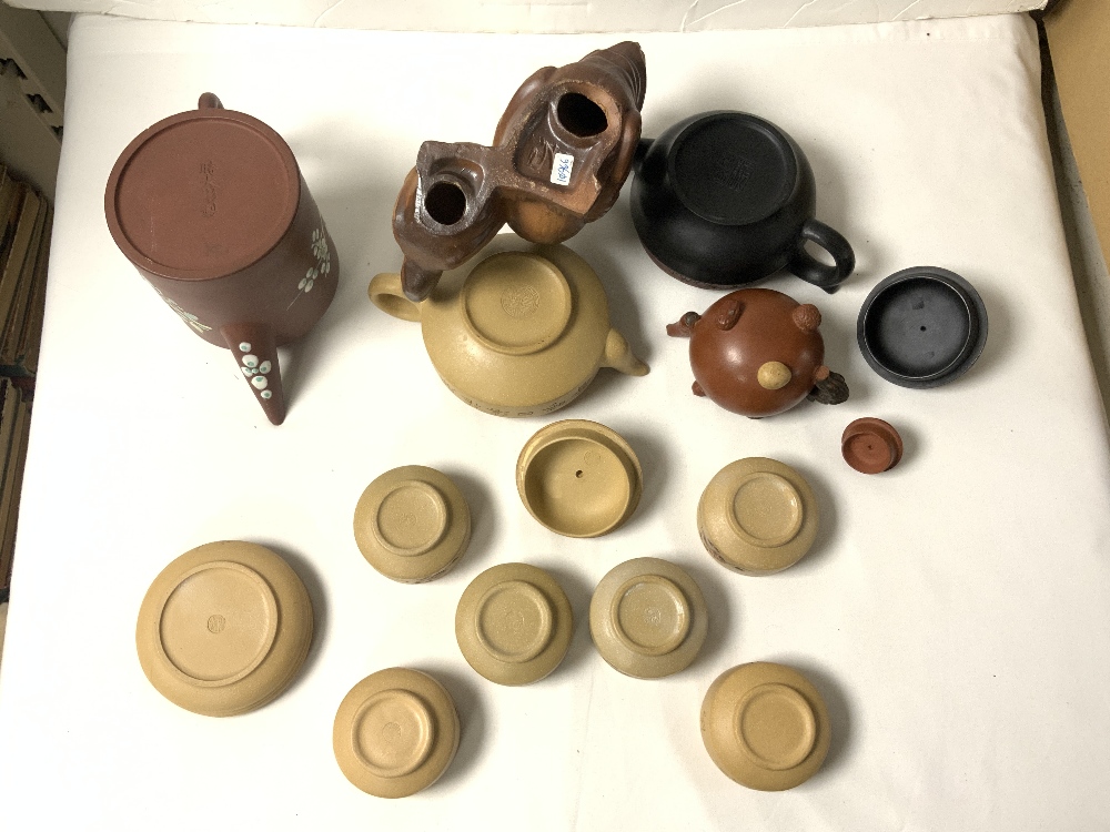 CHINESE YIXING CLAY TEA POT [ NO LID ], ANOTHER SMALLER; LIGHT BROWN; YIXING TEA SET AND TWO - Image 5 of 10