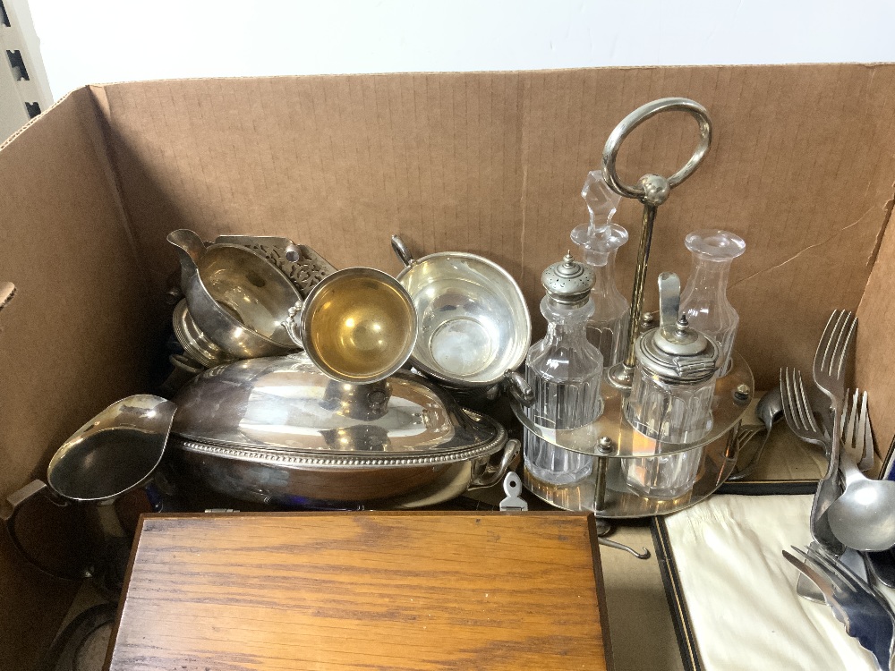 QUANTITY OF SILVER-PLATED WARE INCLUDES CRUET, ENTRE DISH AND CASED AND LOOSE CUTLERY. - Image 6 of 6