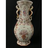 CHINESE FAMILLE ROSE VASE, DECORATED WITH MICE AND FLOWERS, WITH DRAGON HANDLES; 40 CMS;. A/F.