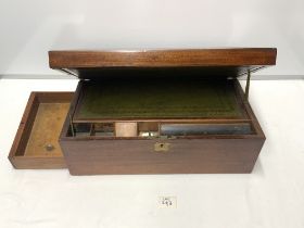 VICTORIAN MAHOGANY WRITING SLOPE WITH GREEN TOOLED LEATHER WITH ORIGINAL LOCKABLE KEY