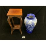 BLUE AND WHITE BALUSTER SHAPED VASE PAINTED ROMANTIC SCENE 32CM RAISED ON MAHOGANY CABRIOLE LEG