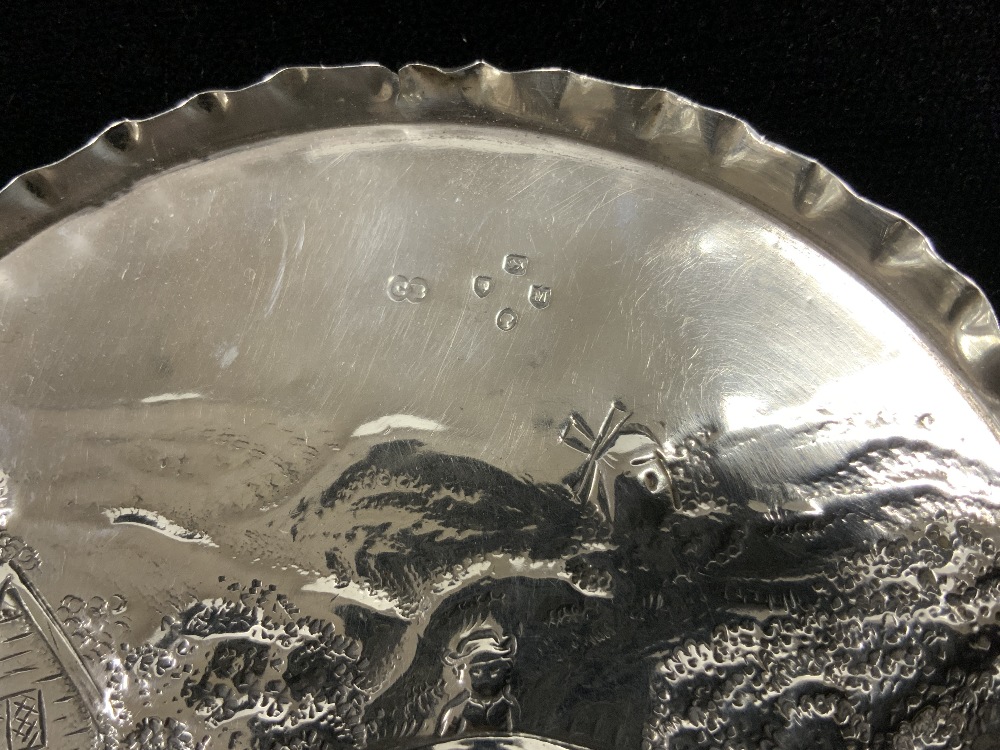 VICTORIAN HALLMARKED SILVER CIRCULAR PIN TRAY EMBOSSED WITH A RIVER LANDSCAPE; LONDON 1887; - Image 3 of 5