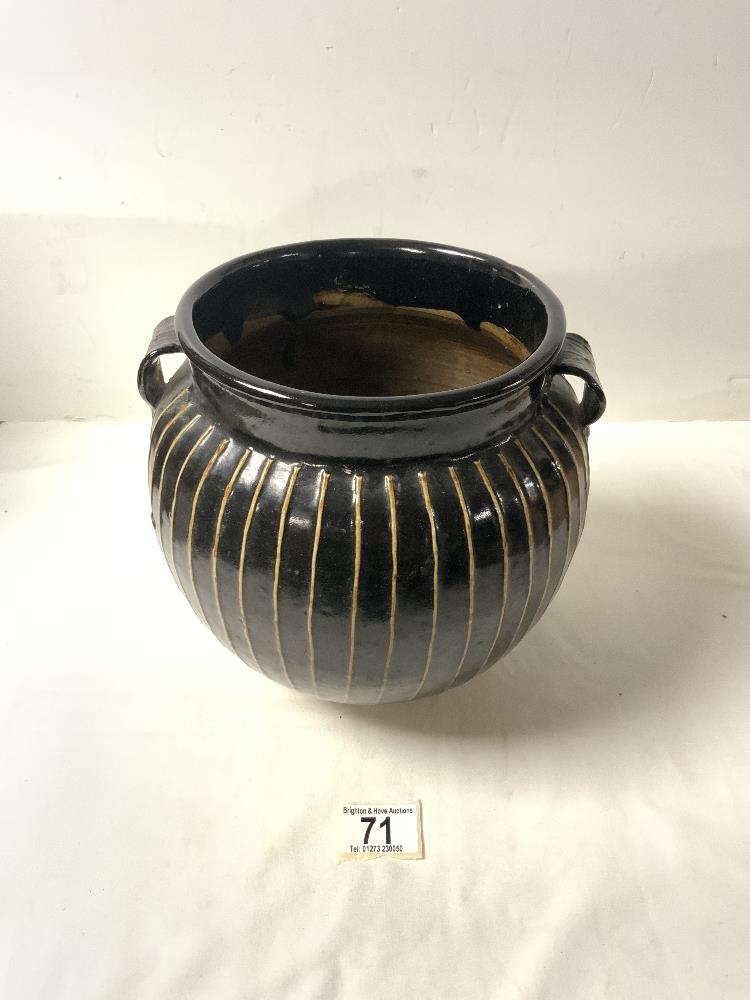 BROWN SLIPWARE GLAZED POTTERY 2 HANDLED JARDINERE, 22 CMS. - Image 2 of 4