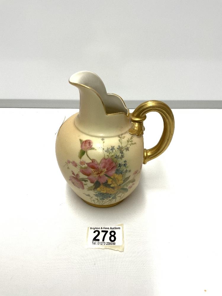 ROYAL WORCESTER MILK JUG,PATTERN NO 1094 PAINTED FLOWERS ON A PEACH GROUND 16CM - Image 2 of 4