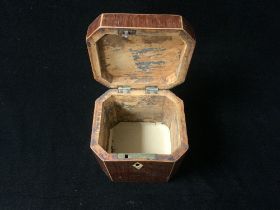 SMALL REGENCY ROSEWOOD TEA CADDY WITH BOXWOOD STRINGING INLAY; 12X10 CMS.