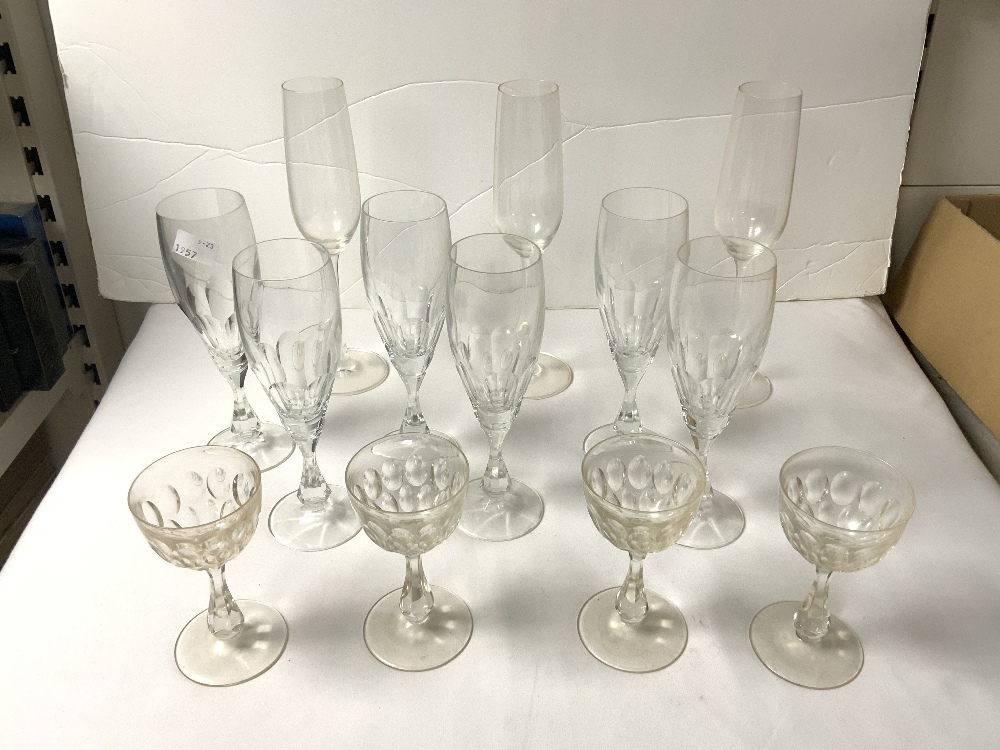 TWO SHERRY DECANTERS AND TWO OTHERS, AND QUANTITY DRINKING GLASSES. - Image 3 of 4