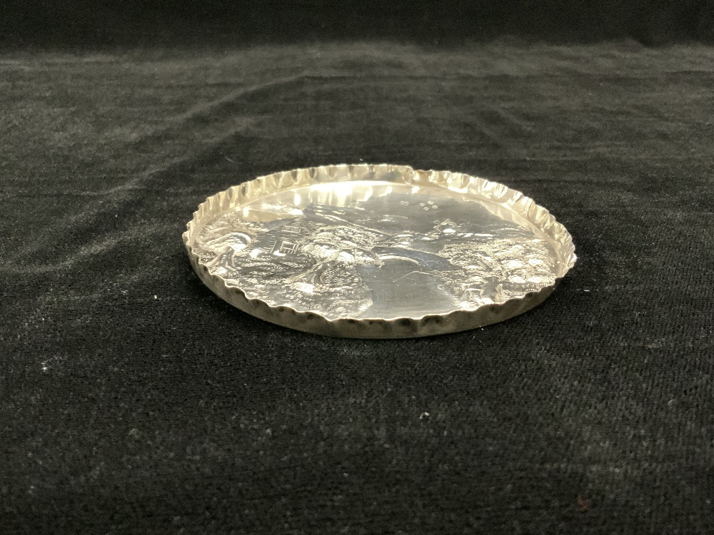 VICTORIAN HALLMARKED SILVER CIRCULAR PIN TRAY EMBOSSED WITH A RIVER LANDSCAPE; LONDON 1887; - Image 4 of 5