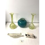 A MDINA GLASS VASE; 15 CMS, PAIR URANIUM GLASS VASES, A GLASS BOTTLE AND A BESWICK PIG.