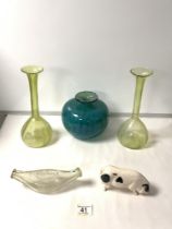 A MDINA GLASS VASE; 15 CMS, PAIR URANIUM GLASS VASES, A GLASS BOTTLE AND A BESWICK PIG.