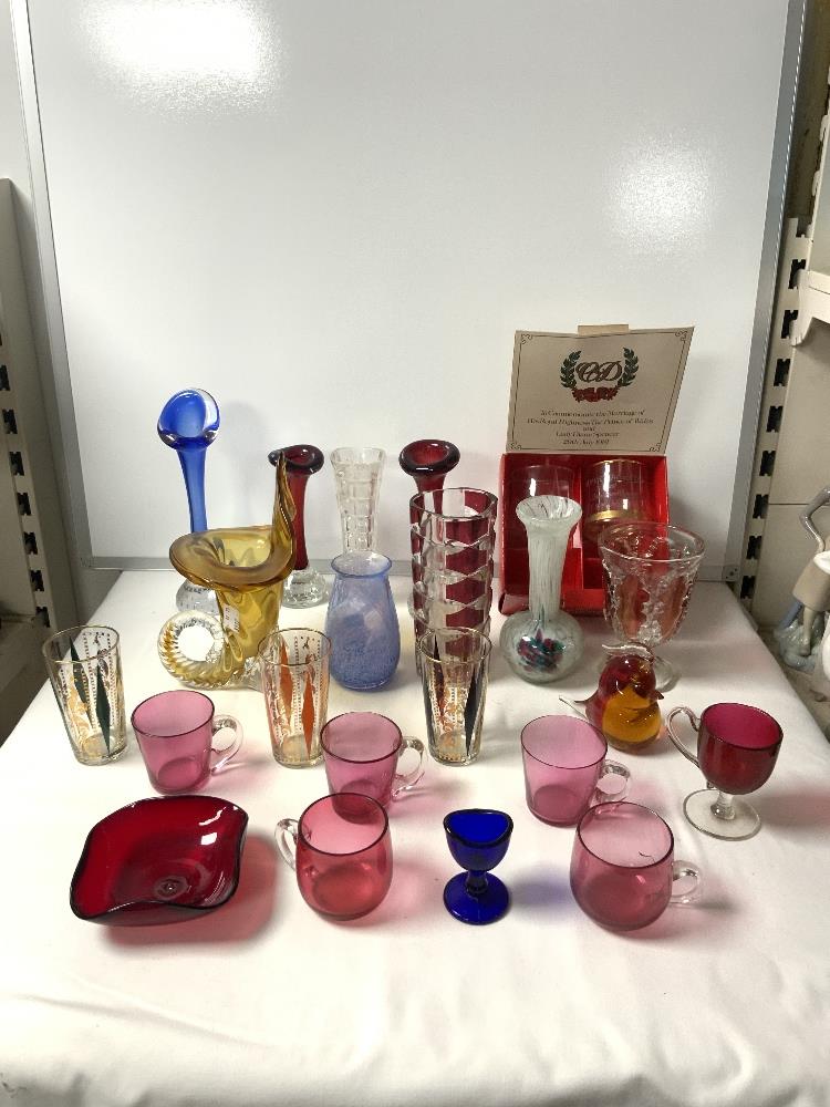 MID CENTURY GLASS VASES AND SETS OF DRINKING GLASSES. - Image 4 of 8