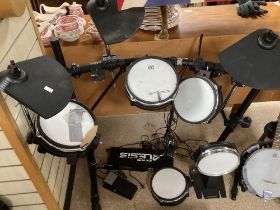 ELECTRONIC PART DRUM KIT BY ALESIS DM