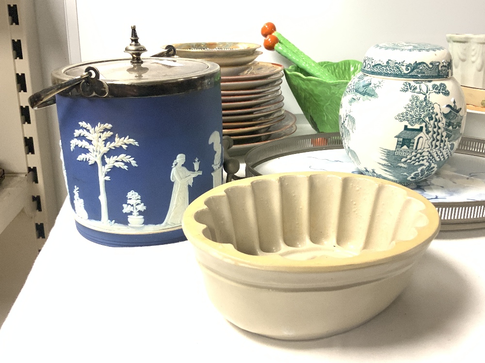 WEDGEWOOD JASPERWARE BISCUIT BARREL, TWO CERAMIC JELLY MOULDS, CARLTON WARE SALAD BOWL AND SERVERS - Image 3 of 7