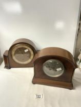 EDWARDIAN MAHOGANY DOME TOP MANTLE CLOCK WITH BRASS PILLAR SUPPORTS AND OAK MANTLE CLOCK.