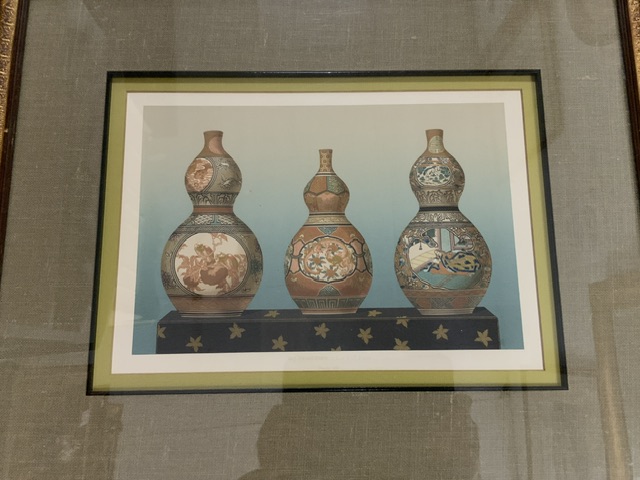 A SET OF THREE COLOURED PRINTS - STUDIES OF SATSUMA AND KUTANI VASES; 32X22 CMS. - Image 3 of 5