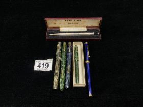 A CONWAY STEWART DINKIE FOUNTAIN PEN IN BOX, ANOTHER CONWAY STEWART, 2 OTHER FOUNTAIN PENS AND