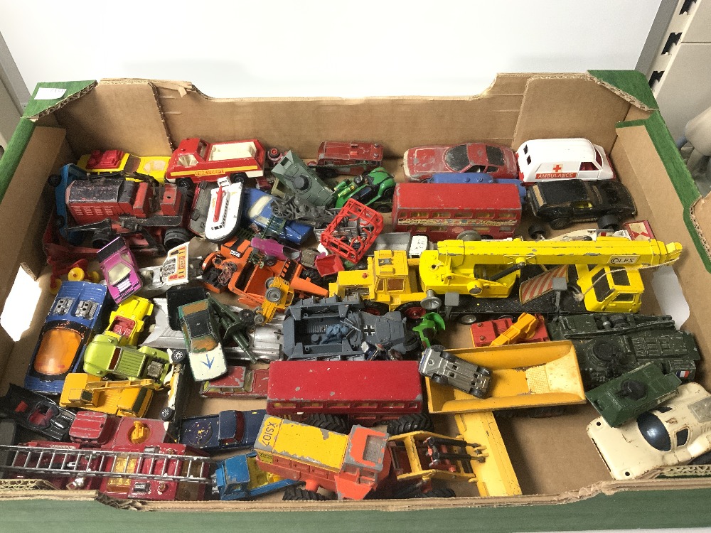 A COLLECTION OF DIE-CAST TOY VEHICLES; DINKY CRANE, CORGI AND MATCHBOX. - Image 5 of 9