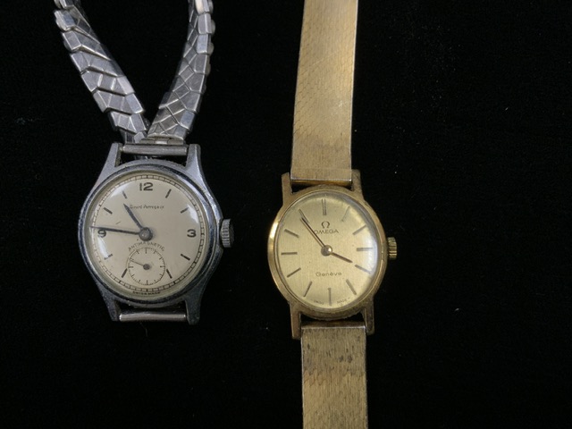 A LADIES OMEGA GOLD-PLATED WRISTWATCH (NON-MATCHING STRAP) AND A LADIES GIRARD-PERREGAUX WRISTWATCH. - Image 2 of 4