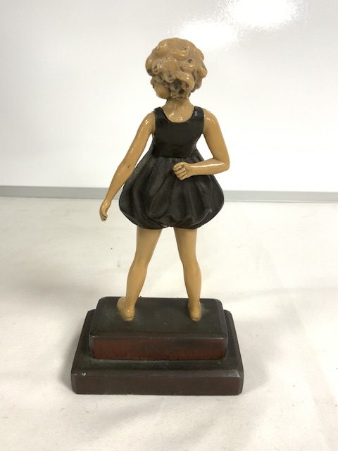 ART DECO FIGURE OF HOOP GIRL ON A STEPPED METAL BASE; 22 CMS. - Image 4 of 4