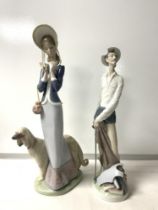 TWO LLADRO FIGURES - QUIXOTE AND ANOTHER FIGURE - STEPPING OUT, BOTH WITH BOXES.