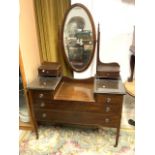 EDWARDIAN MAHOGANY SUNK CENTRE DRESSING TABLE; 114X50 CMS.