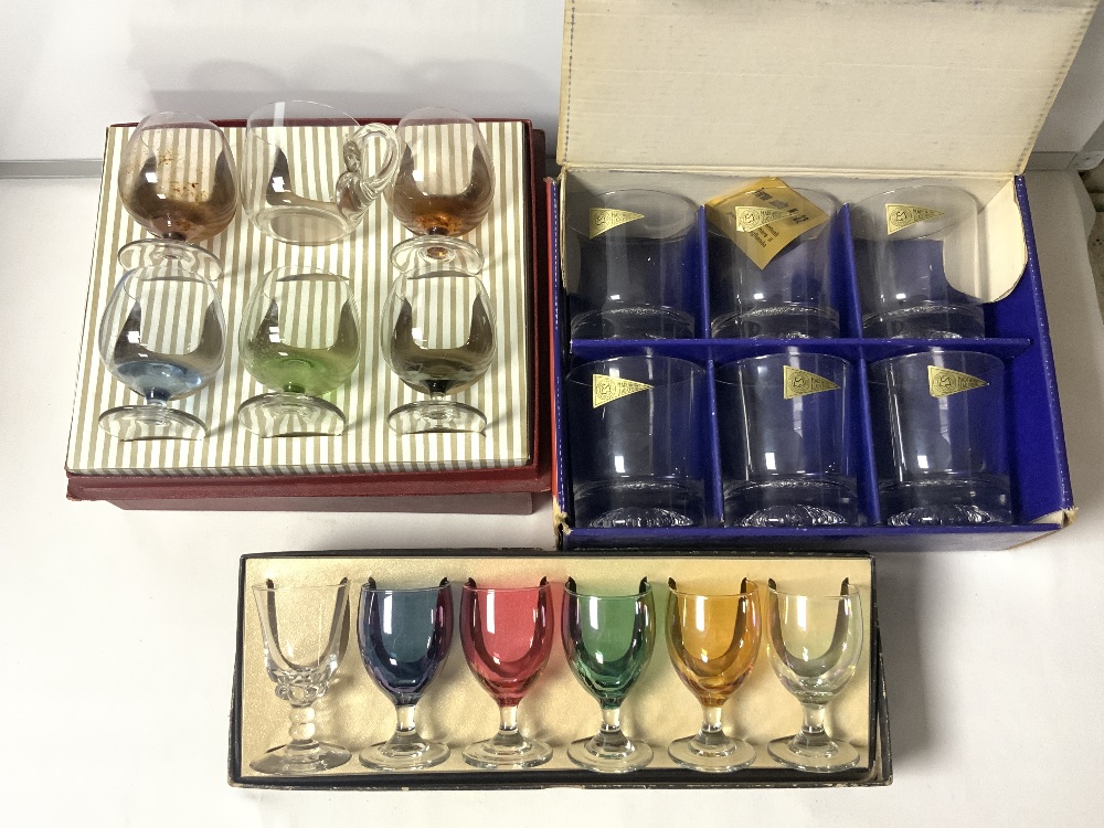 FIVE BABYCHAM GLASSES, SET LEAD CRYSTAL TUMBLERS AND TWO MATCHED BOXED SETS OF GLASSES. - Image 4 of 5