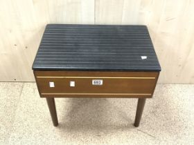 A MID-CENTURY SEWING BOX