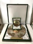 TWO LIBYAN MIXED METAL PRESENTATION WALL PLATES IN FITTED BOXES.