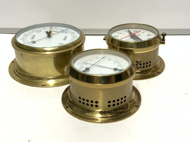 A BRASS MARINE BAROMETER BY SESTREL AND A MARINE BRASS THERMOMETER / HYDROMETER. - Image 2 of 3