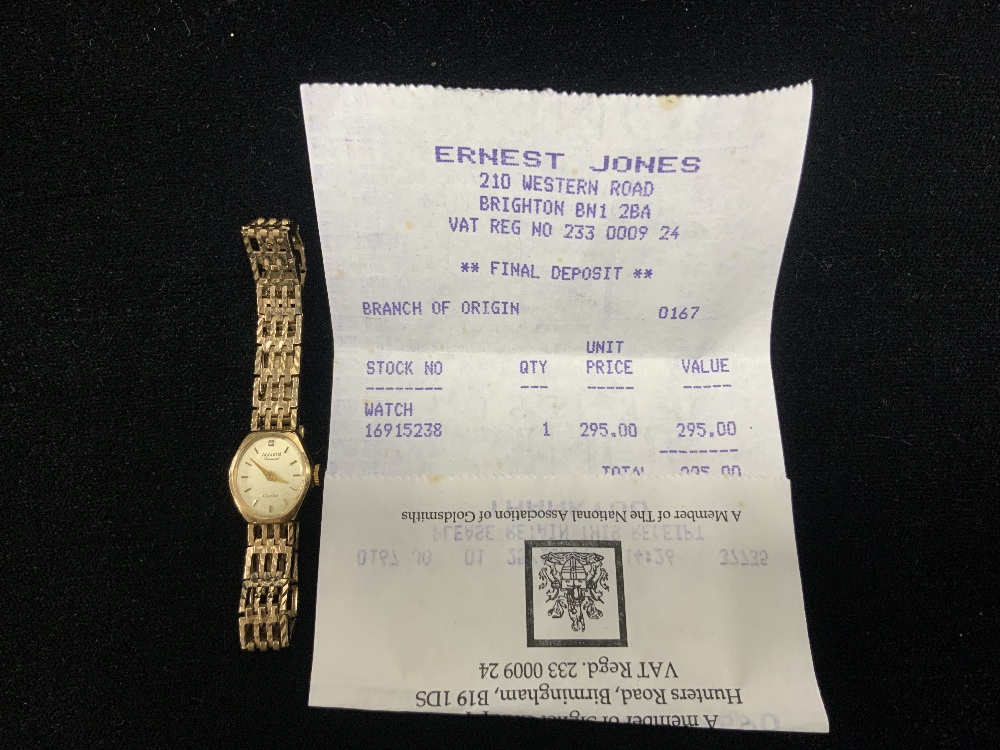 A LADIES 375 HALLMARKED GOLD ACCURIST QUARTZ WRISTWATCH WITH RECEIPT FOR £295 IN 1994; 12.8 GRAMS - Image 2 of 8