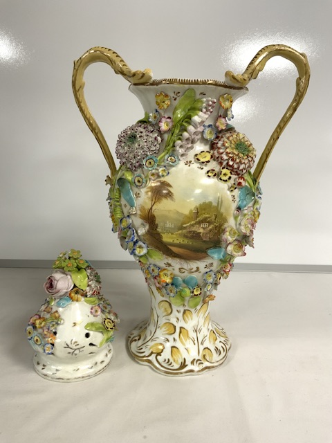 A COALPORT DESIGN PORCELAIN AND FLORAL ENCRUSTED SNAKE HANDLE VASE WITH HAND-PAINTED PANEL; 43 CM. - Image 3 of 6