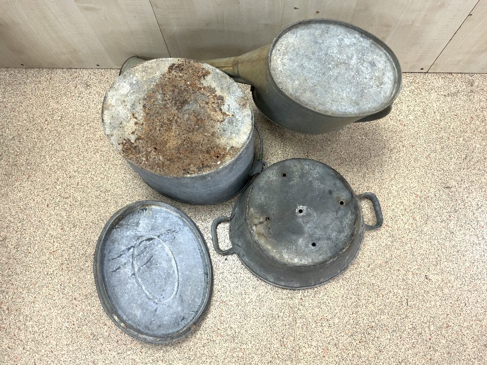 GALVANISED WATERING CAN, SWING HANDLE POT AND BOWL. - Image 4 of 4