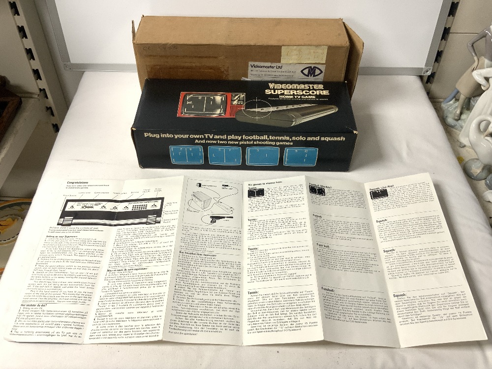 A VINTAGE VIDEOMASTER SUPERSCOPE HOME TV GAME IN ORIGINAL BOX. - Image 3 of 5