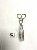 PAIR OF CONTINENTAL 800 SILVER PIERCED AND EMBOSSED SCISSOR ACTION ASPARAGUS TONGS; 15CM