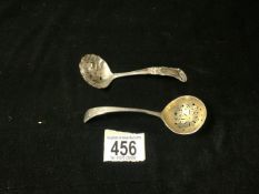 TWO EDWARDIAN HALLMARKED SILVER STRAINER SPOONS DATED 1902 BY LEVI AND SALAMAN AND 1901 BY W S