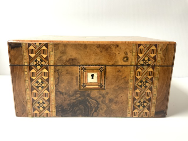 LARGE VICTORIAN INLAID MARQUETRY WORKED SEWING BOX WITH MOTHER OF PEARL DECORATION 30CM - Image 4 of 5