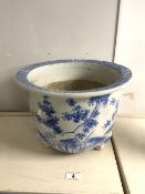 CHINESE BLUE AND WHITE CHINOISERIE FOOTED JARDINERE, 34X24 CMS. A/F.