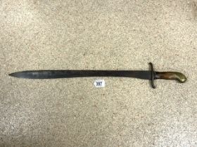 ANTIQUE SHORT SABRE SWORD.