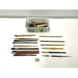 A QUANTITY OF VINTAGE AND ANTIQUE DIP PENS ETC.