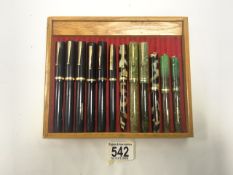 TRAY OF SHEAFFERS FOUNTAIN PENS WITH GOLD NIBS.