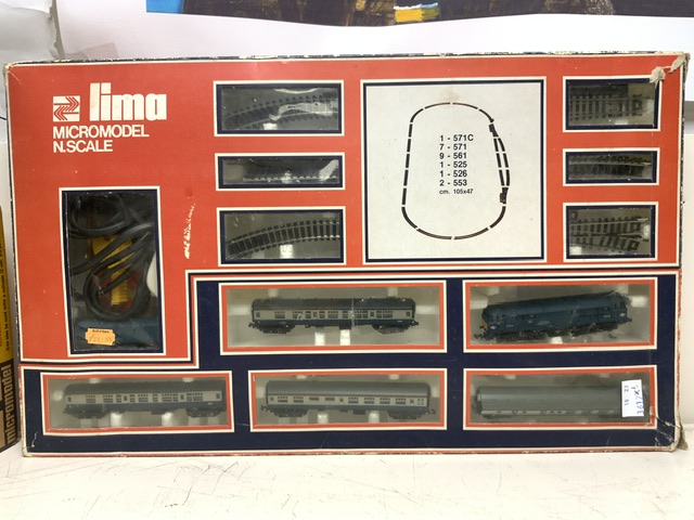 WREN MICRO MODEL ELECTRIC TRAIN SET IN BOX AND A LIMA MICRO MODEL N SCALE TRAIN SET IN BOX. - Image 3 of 5