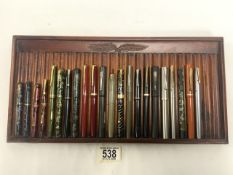 SEVENTEEN CONWAY STEWART FOUNTAIN PENS, PLUS FIVE OTHERS, MANY WITH GOLD NIBS.