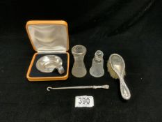 SILVER HANDLED BUTTON HOOK, SILVER RIM VASE AND SCENT BOTTLE, PLATED PORRINGER IN CASE, AND SMALL