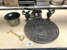 CAST BRASS PESTLE & MORTAR, 14CM, CAST IRON CIRCULAR WALL PLATE,29CM, CAST IRON LETTER STAMP AND A