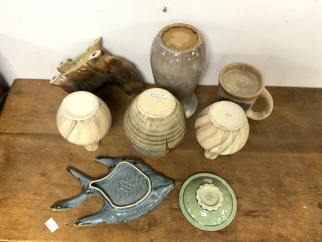 MIXED CERAMICS INCLUDES BABBACOME, BERMUDA, WADE, DOUBLE PHOENIX POTTERY AND MORE - Image 4 of 6
