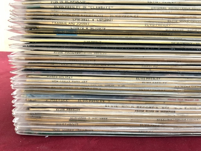 LARGE COLLECTION OF EARLY ELVIS LP'S / ALBUMS - Bild 3 aus 8