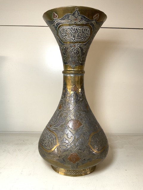 A BRASS AND SILVER OVERLAY CAIRO WARE VASE, 31 CMS. - Image 2 of 6