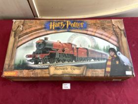 HARRY POTTER AND THE PHILOSOPHER'S STONE HOGWARTS EXPRESS ELECTRIC TRAIN SET