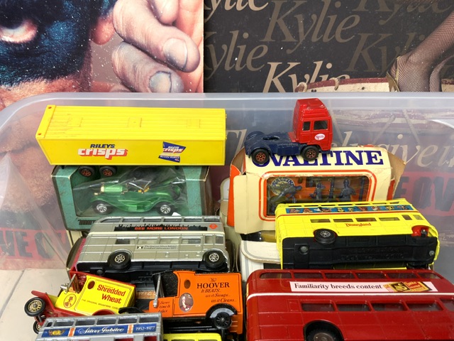 MAINLY MIXED BOXED DIECAST VEHICLES CORGI, SOLIDO, YESTERYEAR AND MORE - Image 2 of 5