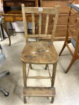 ANTIQUE WOODEN BARBERS CHAIR
