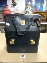 VINTAGE LEATHER FORTNUM & MASON TRAVELING / VANITY CASE